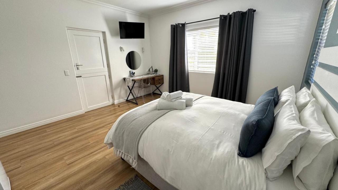 Plett57 - Self Catering - Room No1 Plettenberg Bay Exterior photo